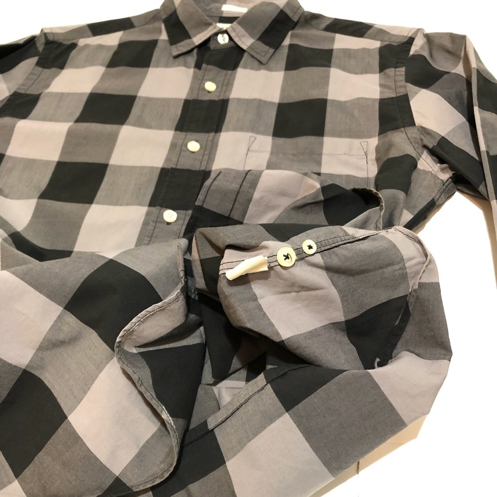 Long-Sleeve Button Down - Picture 5 of 8